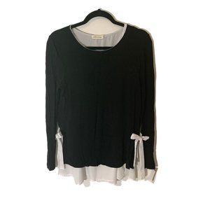 Pebble & Stone Black Sweater-- with White Polyester Underlay Size M